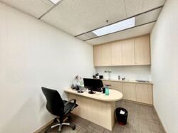 United Square (D11), Office #598611951
